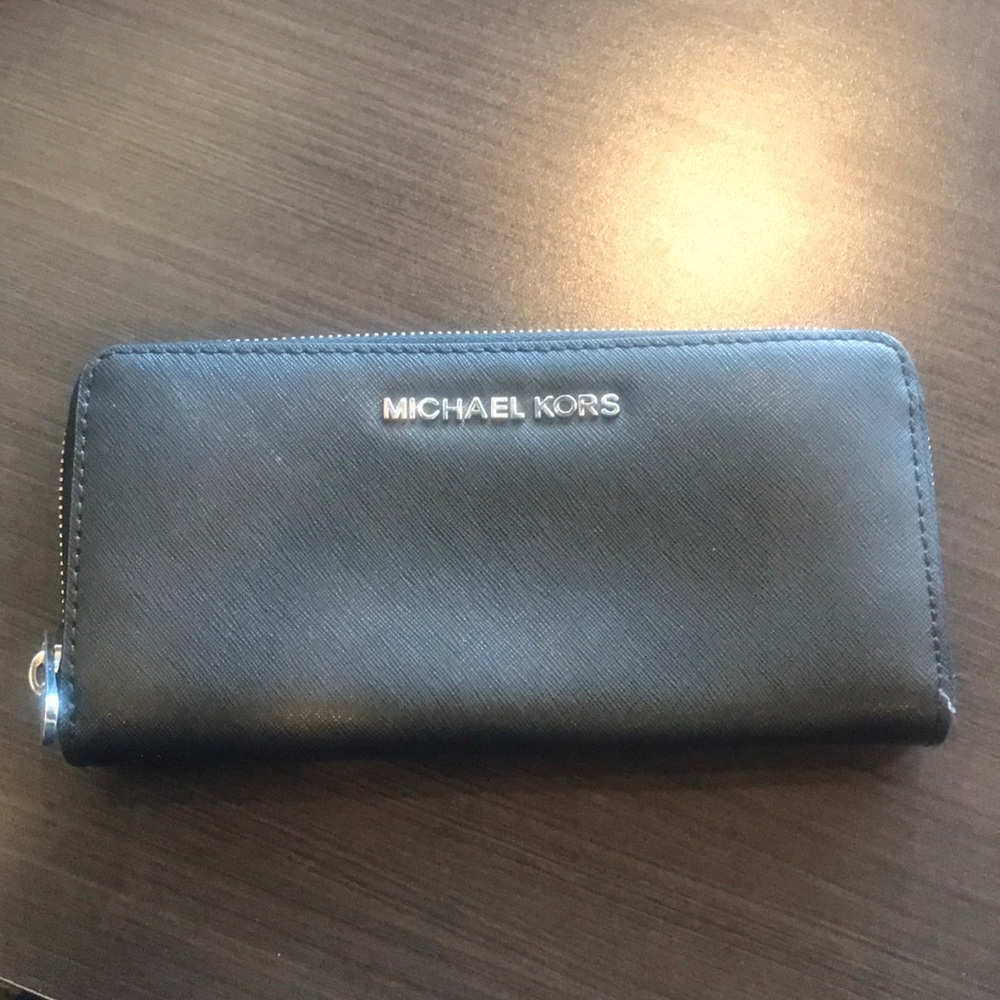 Brand new Michael kors Wallet